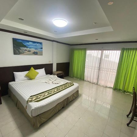 Sue@Cozy Guesthouse Bãi biển Kata Ngoại thất bức ảnh