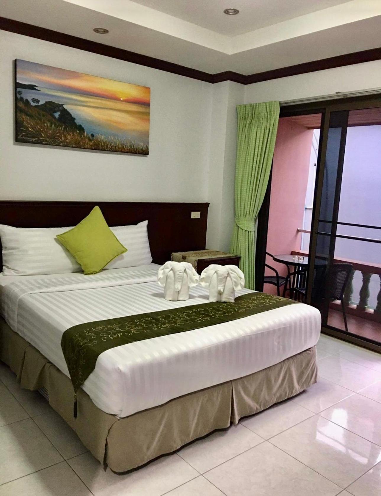 Sue@Cozy Guesthouse Bãi biển Kata Ngoại thất bức ảnh