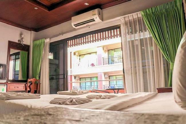 Sue@Cozy Guesthouse Bãi biển Kata Ngoại thất bức ảnh